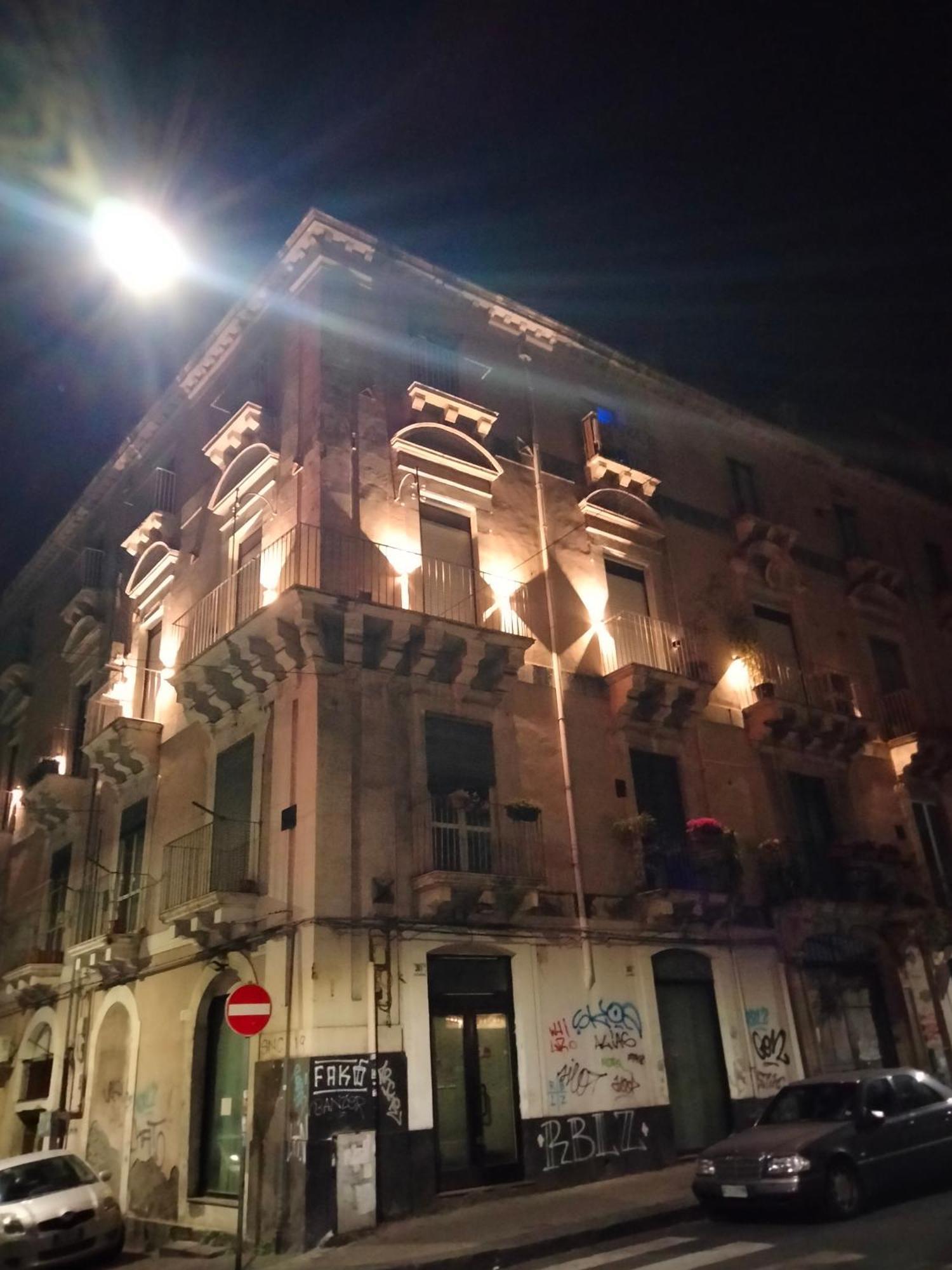 Etna Timeo Central Apartment In Baroque Building 卡塔尼亚 外观 照片