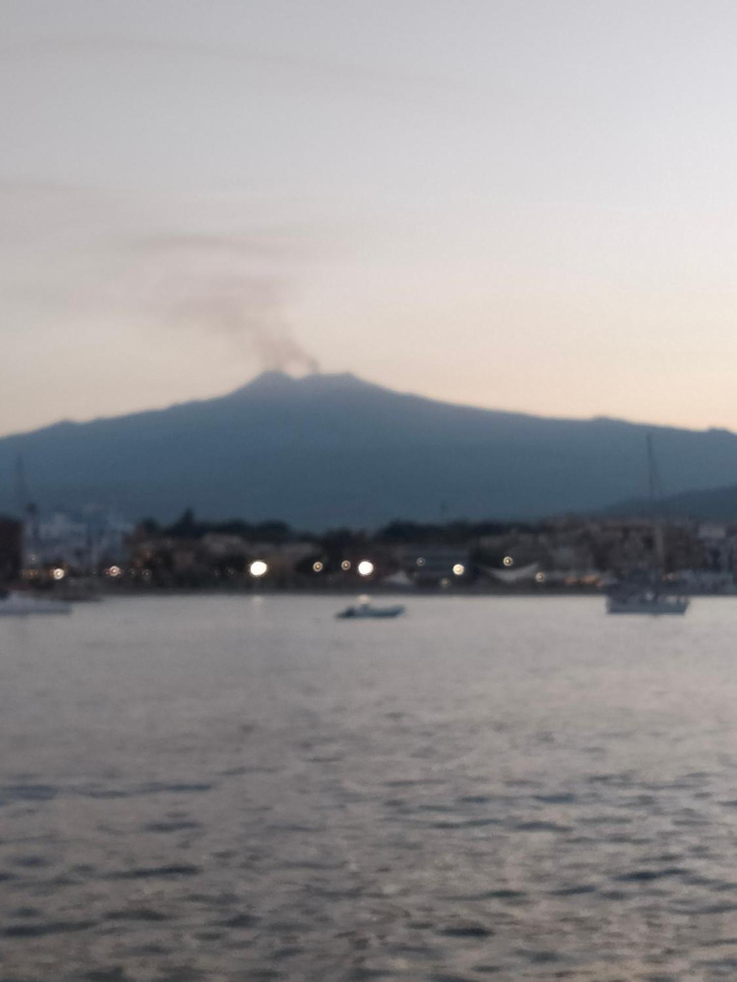 Etna Timeo Central Apartment In Baroque Building 卡塔尼亚 外观 照片